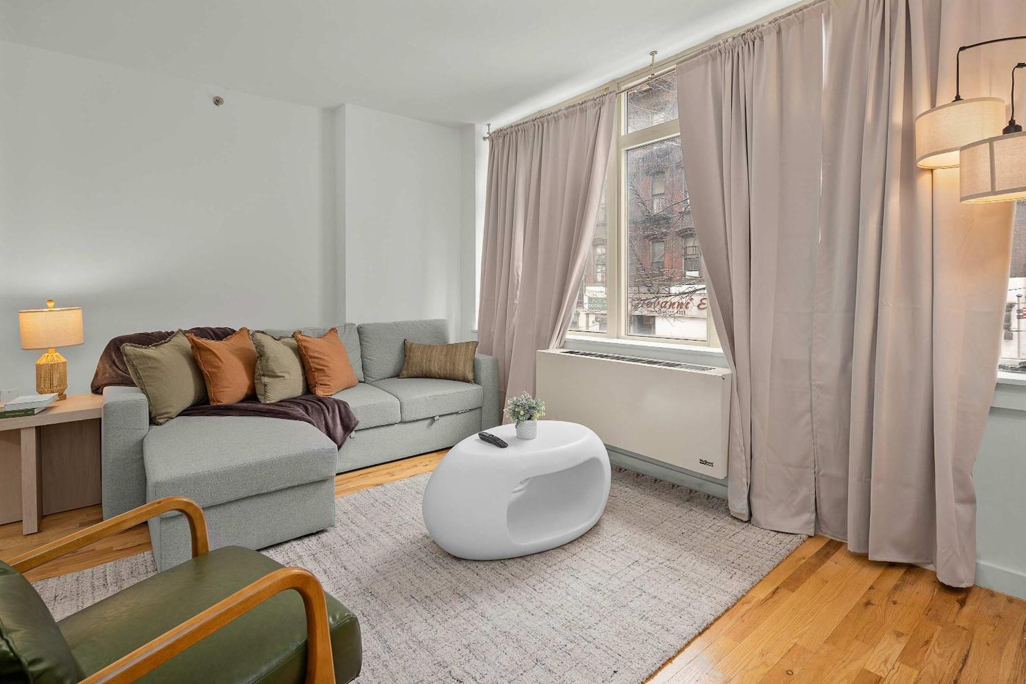 Spacious 2br Steps From Times Square & Broadway Appartement *